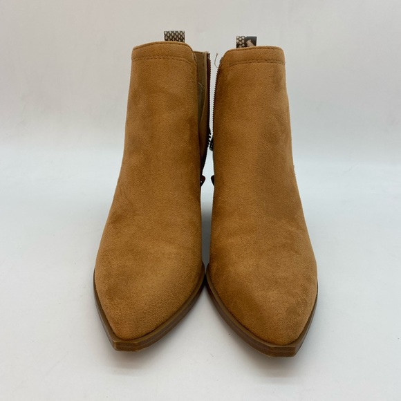 Soda heeled Boots - Picture 2 of 5